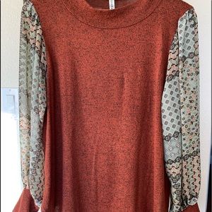 Emerald Boutique Blouse Bell sleeves